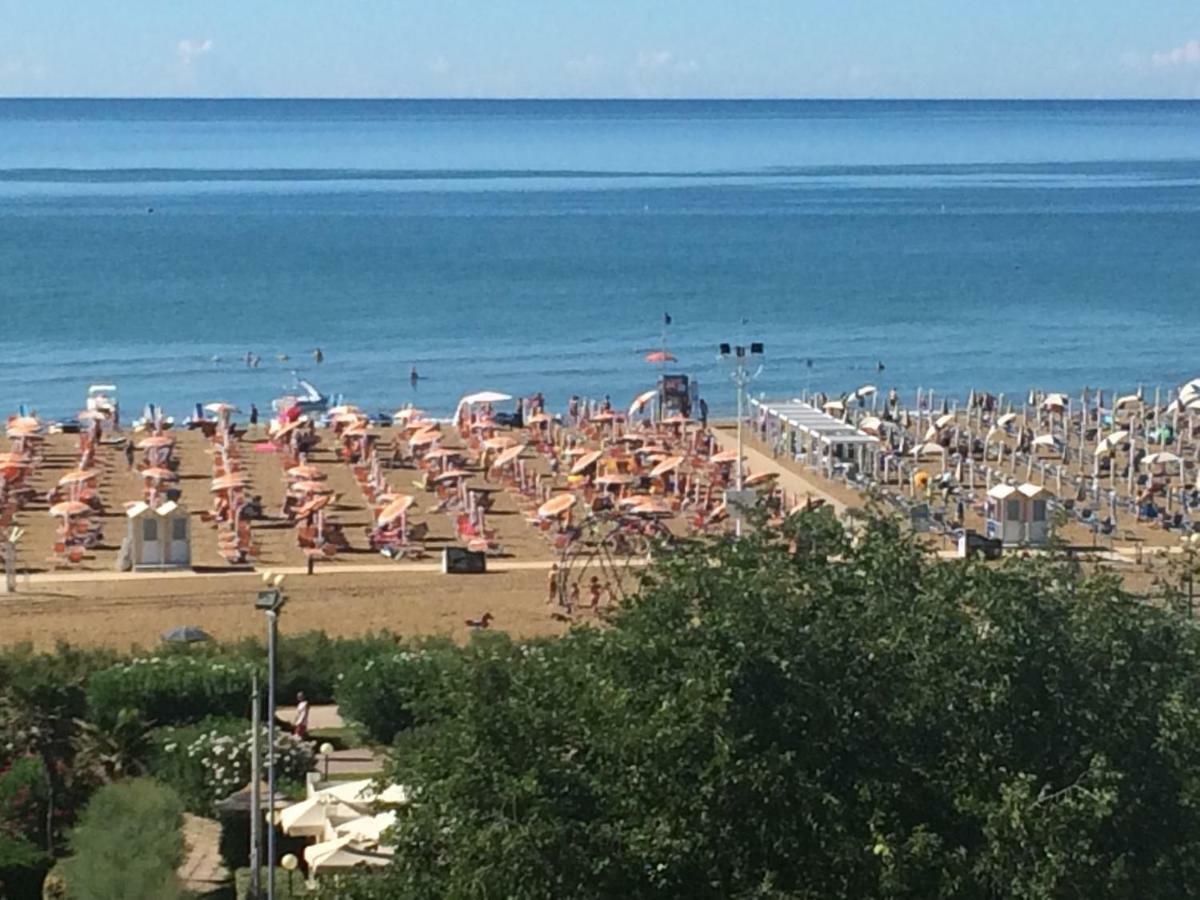 Giuliana - Appartamenti Bibione Exterior photo
