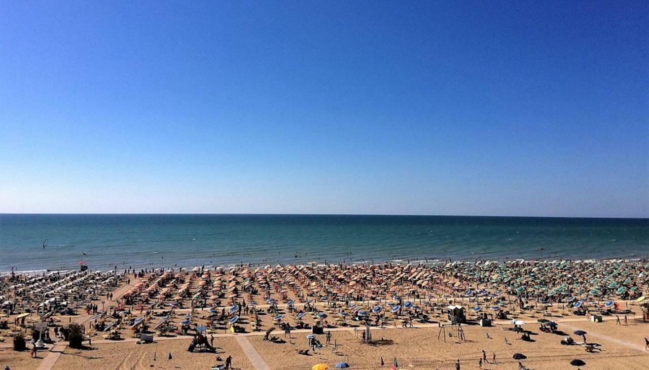 Giuliana - Appartamenti Bibione Exterior photo